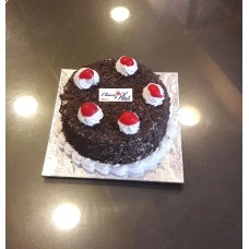 1/2 kg  Black Forest Cake